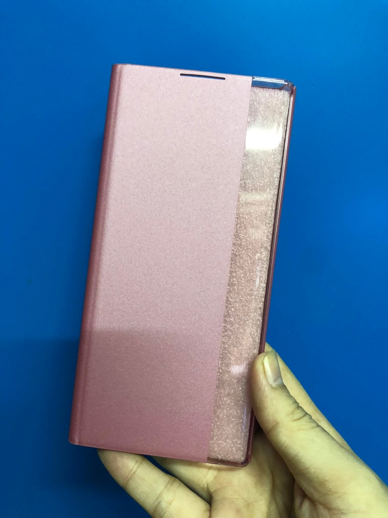 Bao Da Samsung Galaxy Note 10 Clear View chính hãng Samsung chất liệu da sịn, nhận cuộc gọi trực tiếp trên bề mặt bao da và đóng tắt màn hình